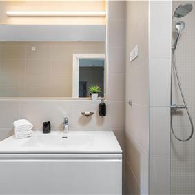 5 bedroom beachfront villa with heated pool near Omis, sleeps 9